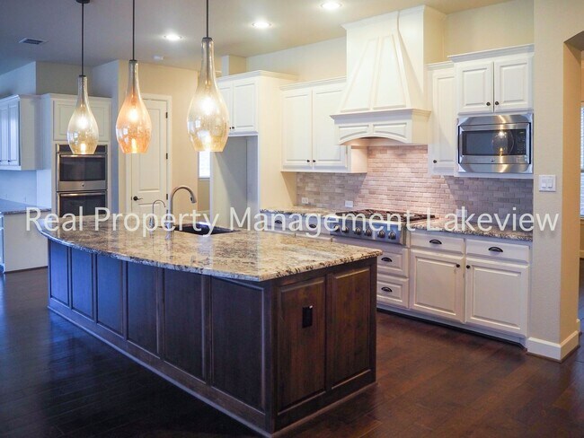 Photo - 400 Sunflower Ave