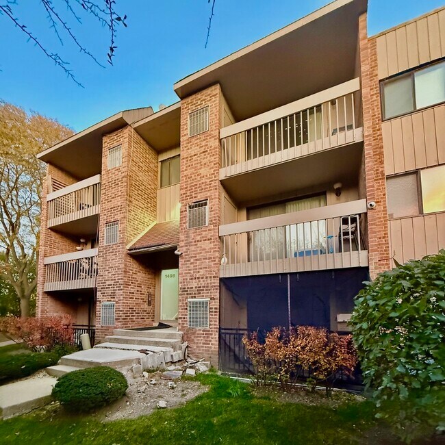 Building Photo - 1498 E Ports O Call Dr Unit 2S