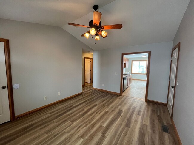 Photo - 7350 Mercy Ln-3bed/2bath Townhome