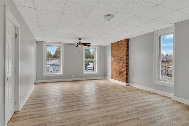 Photo - "Spacious 3-Bedroom Gem at 57 1/2 Saratoga... Unit 3N