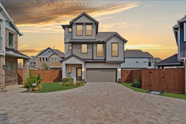 Building Photo - 23914 Sumac Blf Trl