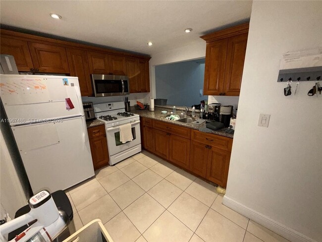 Photo - 18017 NW 68th Ave Unit A-101