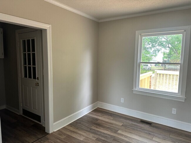 Photo - RENTAL HOME 3BD/1.5BTH