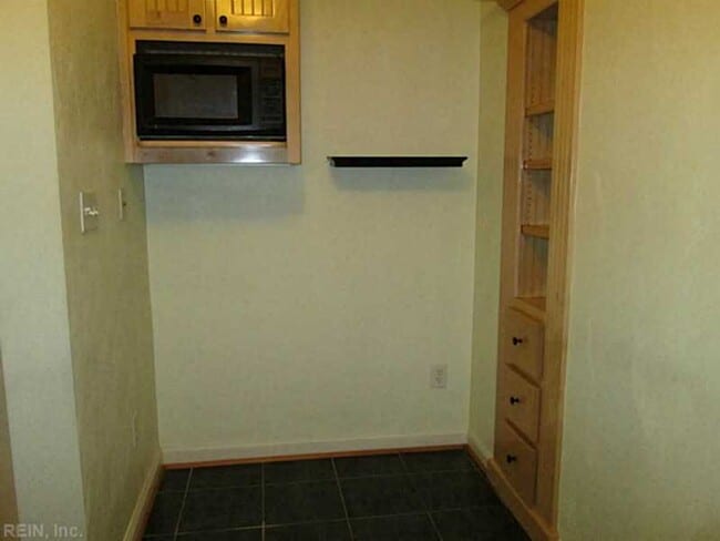 Photo - Ghent Unit C1