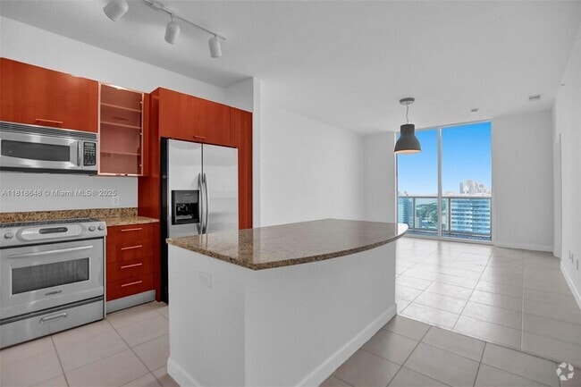 Building Photo - 1945 S Ocean Dr Unit 2302 Rental