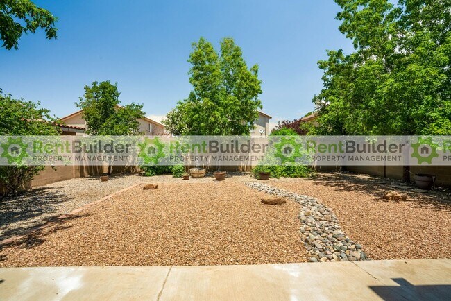 Photo - 1105 Casa Tomas Rd NE