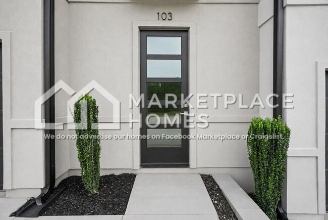 Photo - 103 Taverly Dr