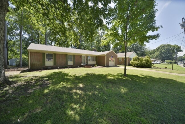 Photo - 228 Shadywood Dr