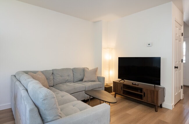 Photo - 1310 Mitchell St