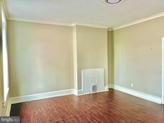 Photo - 1464 N 52nd St