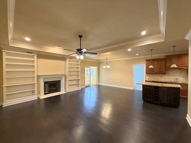 Photo - 15047 Ashmont Blvd SE