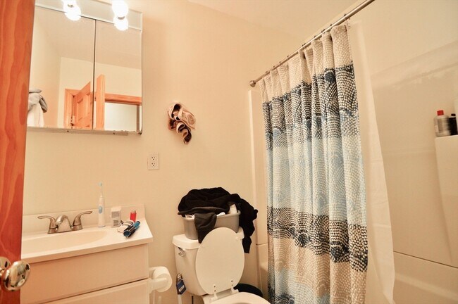Photo - 1803 Beacon St Unit 8