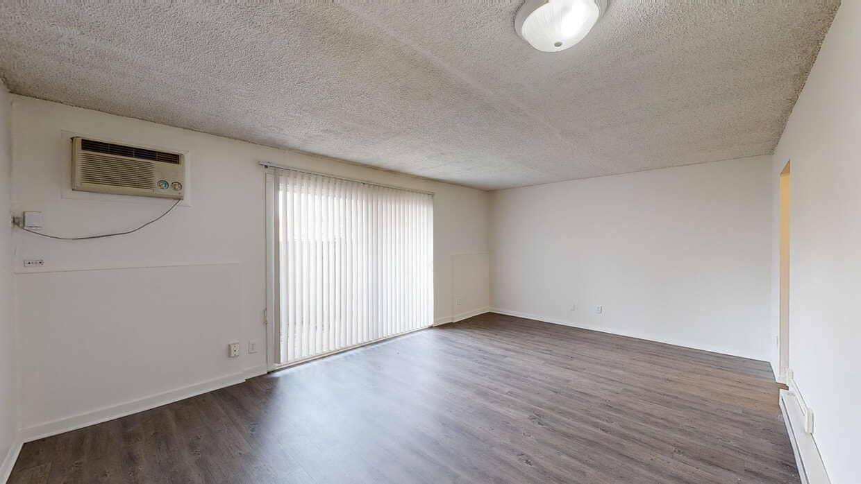 Photo - Hull Flats Apartments