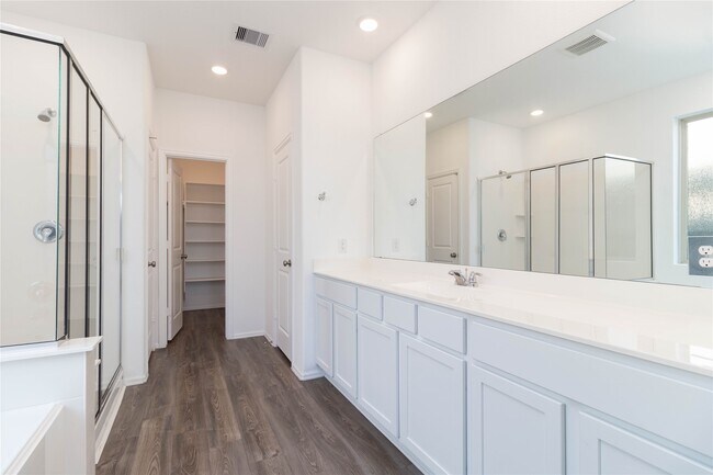 Photo - 9411 Clearwater Bluff Ln