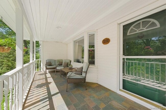 13 Split Rock Rd