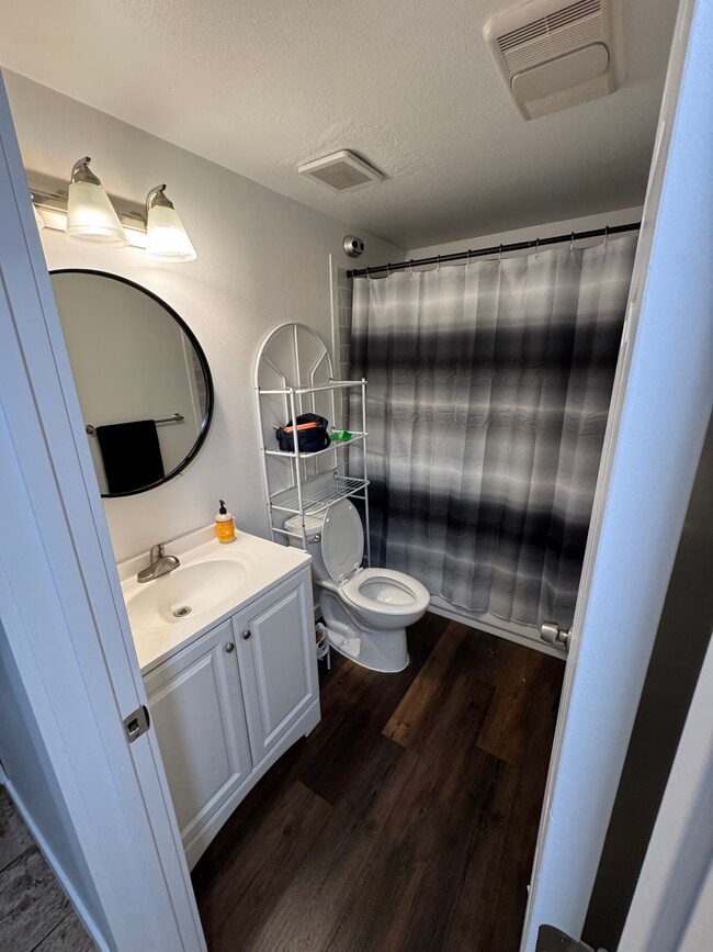 Photo - 54 W 300 S St