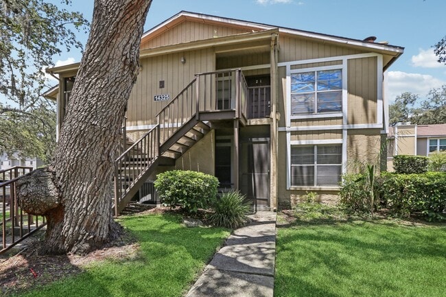 Building Photo - 14325 Hanging Moss Cir Unit 101 Rental