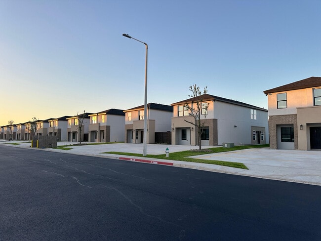 Photo - 4900 Tyler Ave