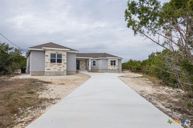 Building Photo - 143 Native Pecan Rental