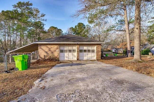 Photo - Charming 3 bedroom, 2 bathroom home located in Irmo, SC