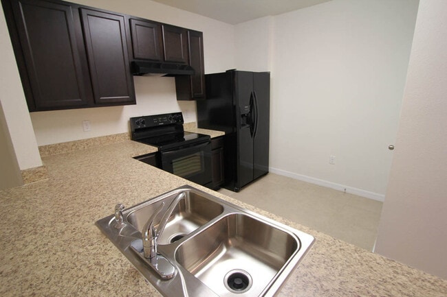 Photo - 451 Arbor Lakes Dr