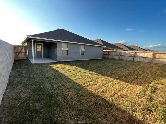Photo - 2427 Dog Leg Ln
