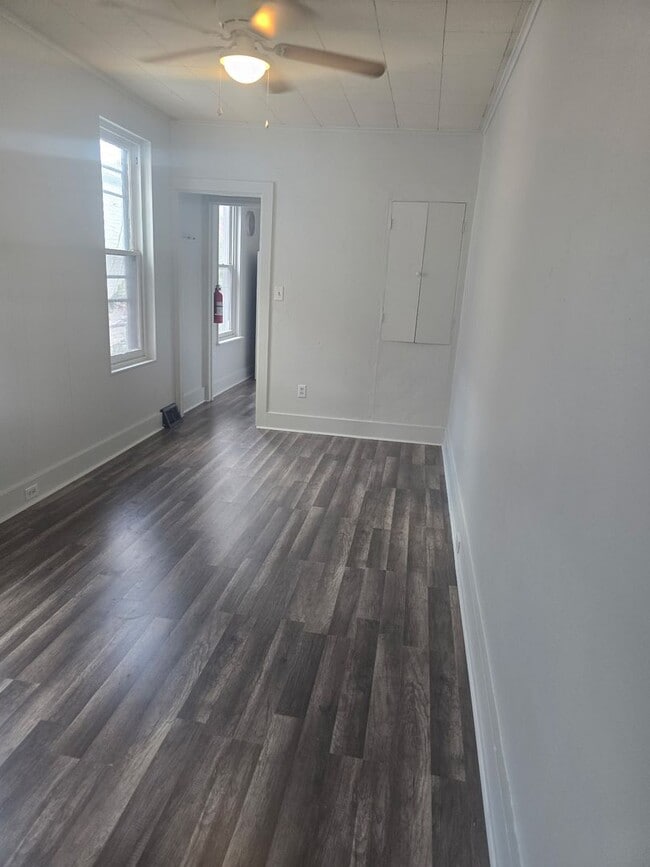 Photo - 827 N 10th St Unit Apartment 2