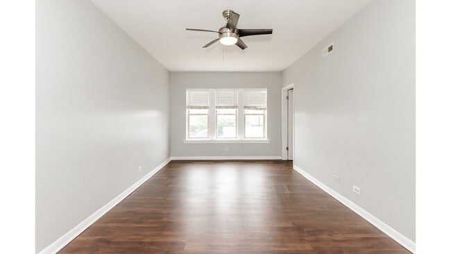 Photo - 4504 W Fullerton Ave Unit 2