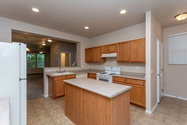 Photo - Beautiful 3-Bedroom Home Near Powers Corridor!