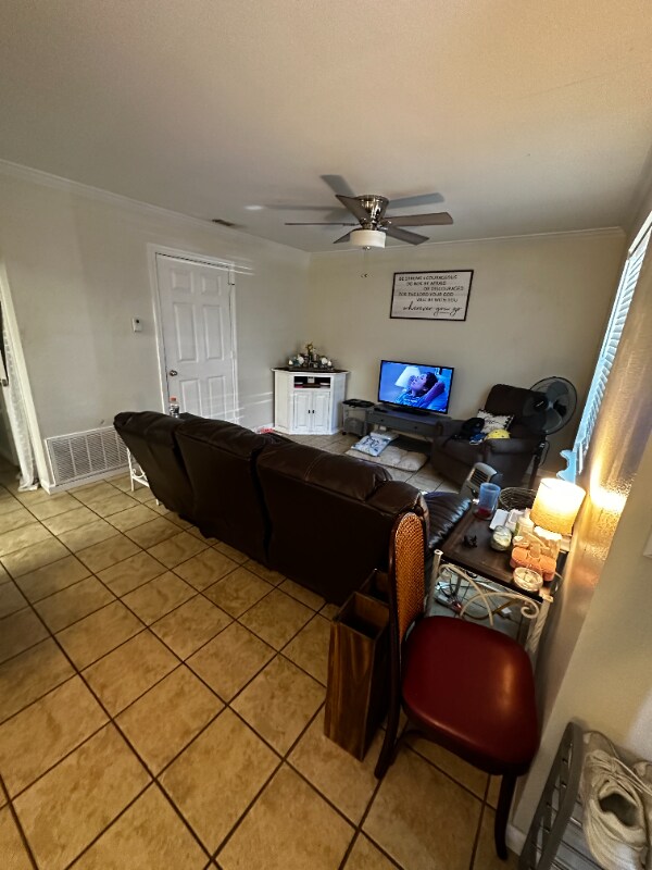 Photo - 892 W Vanderbilt St Unidad 1A