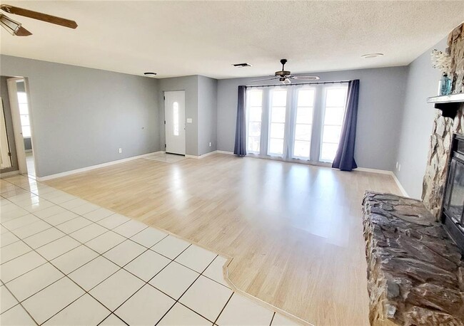 Photo - 3215 51st Ave Terrace W