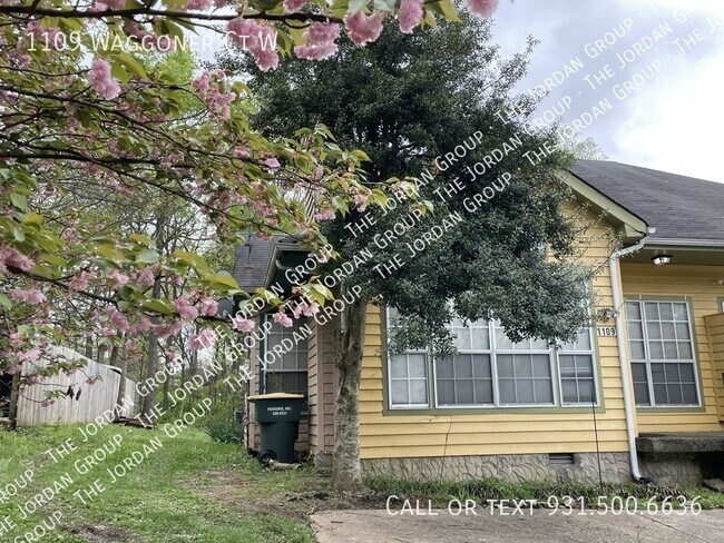 1109 Waggoner Ct W