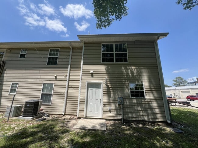 Photo - Townhouse for Rent Unit F