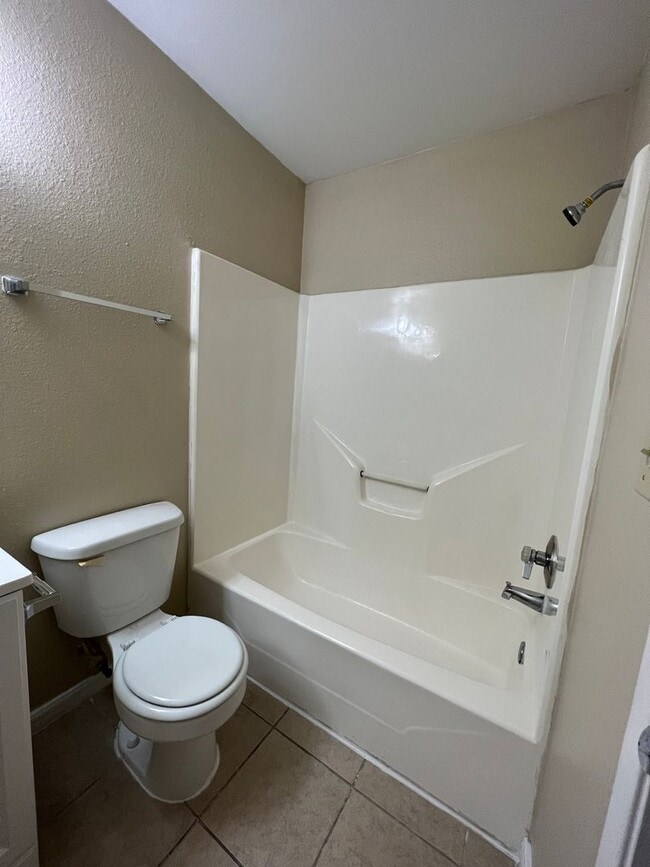 Photo - Newly refreshed 2BD/2BA duplex in Eagle Lake, TX.