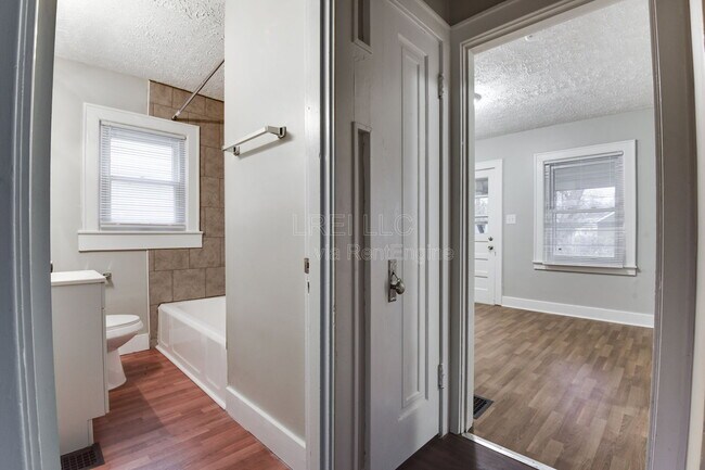 Photo - 1732 S 23rd St