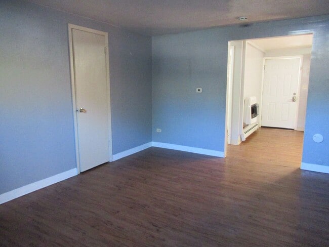Photo - Spacious 3 bed/1 bath basement unit availa...