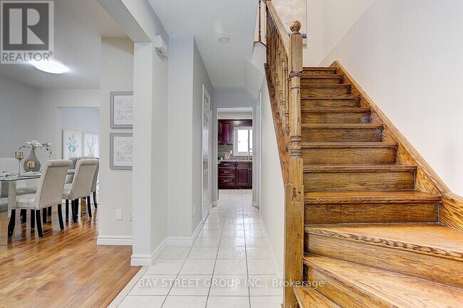 Photo - 182 Risebrough Circuit