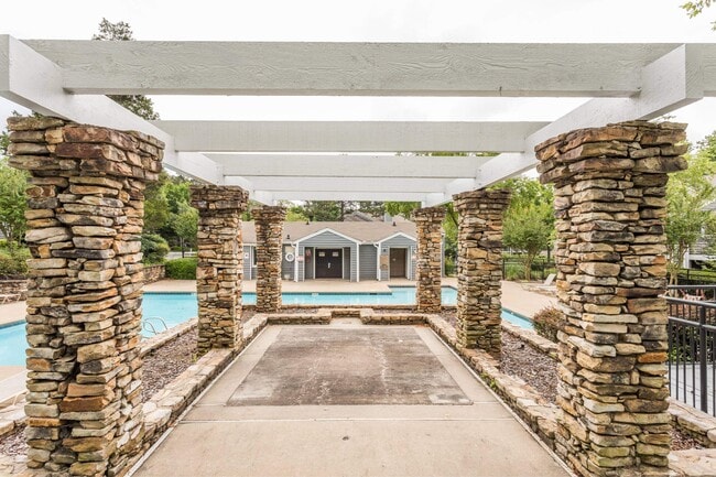 Photo - Crestmont Apartment Homes