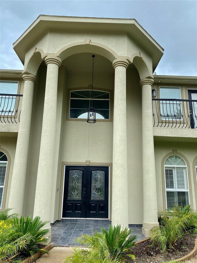 Photo - 8002 Harbor Point Dr