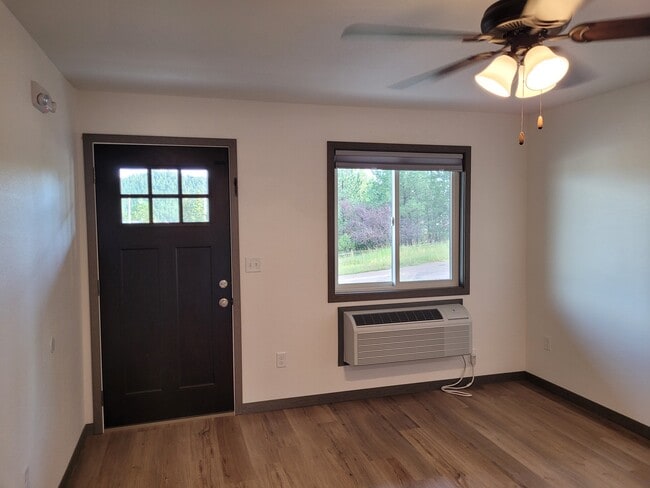 Photo - 437 Montgomery St Unit 8