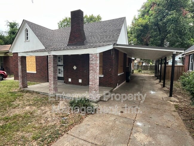 Photo - 923 Garland St