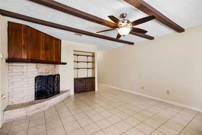 Photo - 9718 Shady Tree Ln