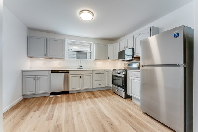 Photo - 2112 Gould Ave