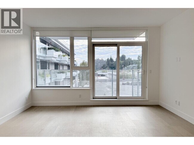 423 6th St Unit 3-BRM