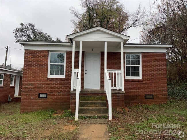 Building Photo - 1037 McArthur Ave Rental