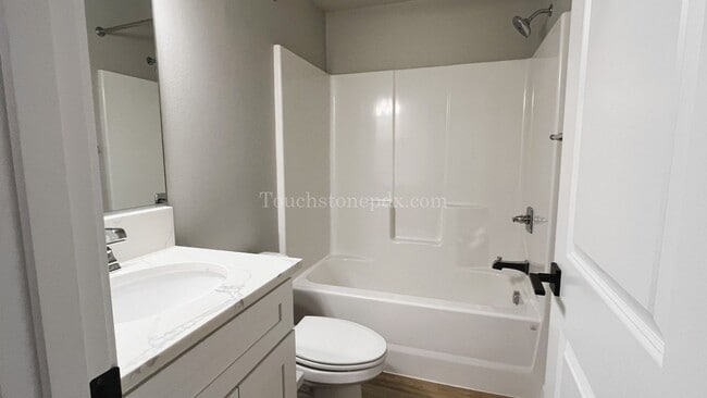 Photo - Modern 3-Bedroom Home!