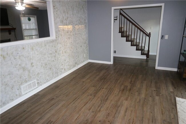 Photo - 1302 Stephens St SW