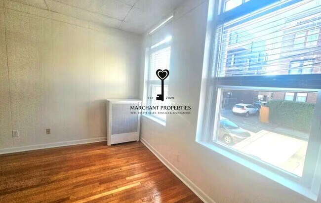 Photo - 17 Green St Unit 1
