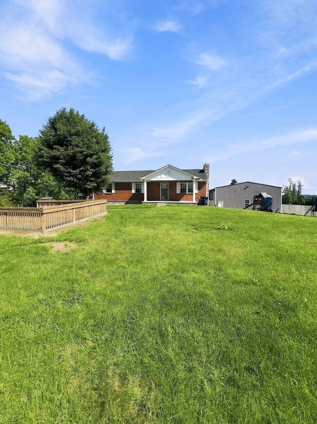 Photo - 7906 Steubenville Pike Unit Upper