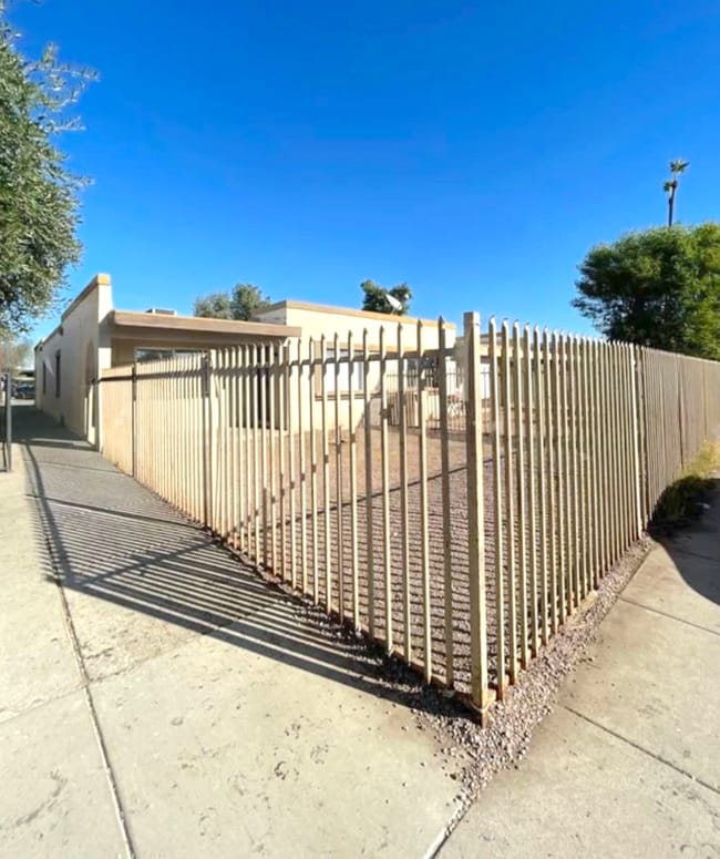 Photo - 6742 W Palmaire Ave Unidad 2